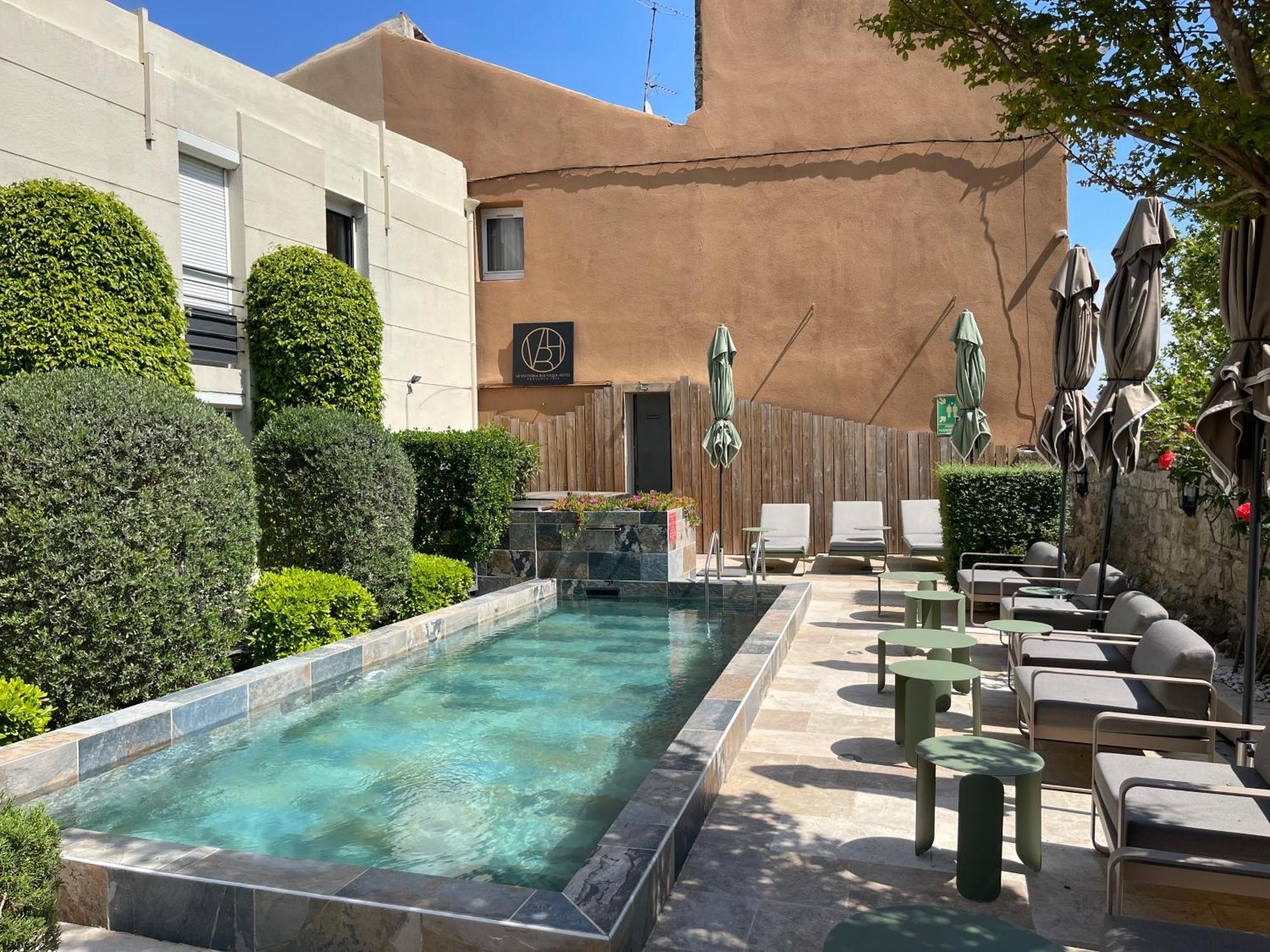Le Victoria Boutique Hotel Сен-Пол-Троа-Шато Екстериор снимка